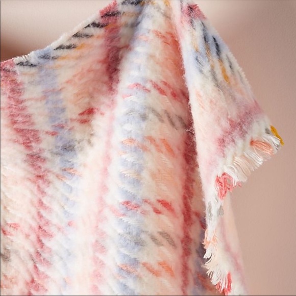 Anthropologie Brooklyn houndstooth soft scarf NWT - Picture 2 of 4